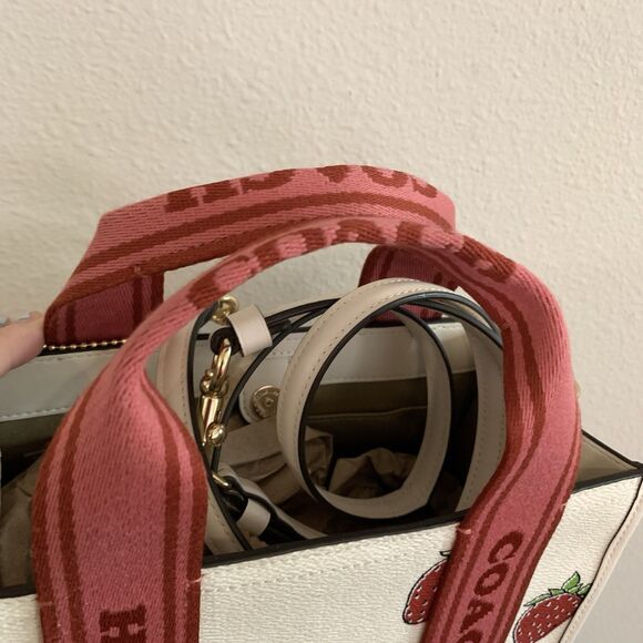 COACH Smith Tote 24 Bag Strawberry Pink Red White Shoulder Handbag CAR80 - Picture 14 of 16